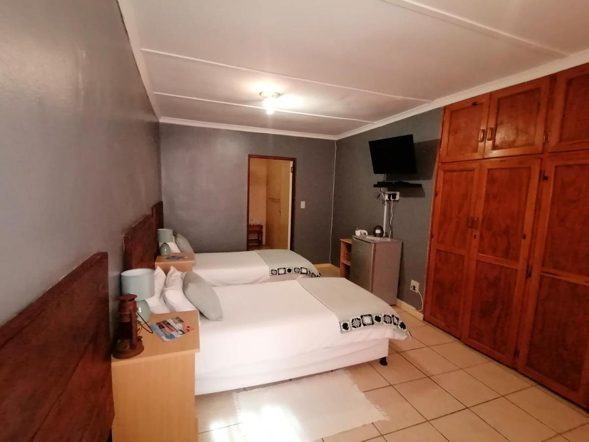 Obelix Guesthouse Luderitz Ngoại thất bức ảnh