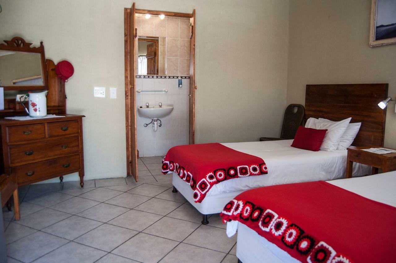 Obelix Guesthouse Luderitz Ngoại thất bức ảnh